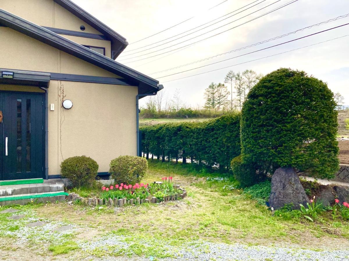 富士の樱house 宝栄 Villa Fujikawaguchiko Ngoại thất bức ảnh